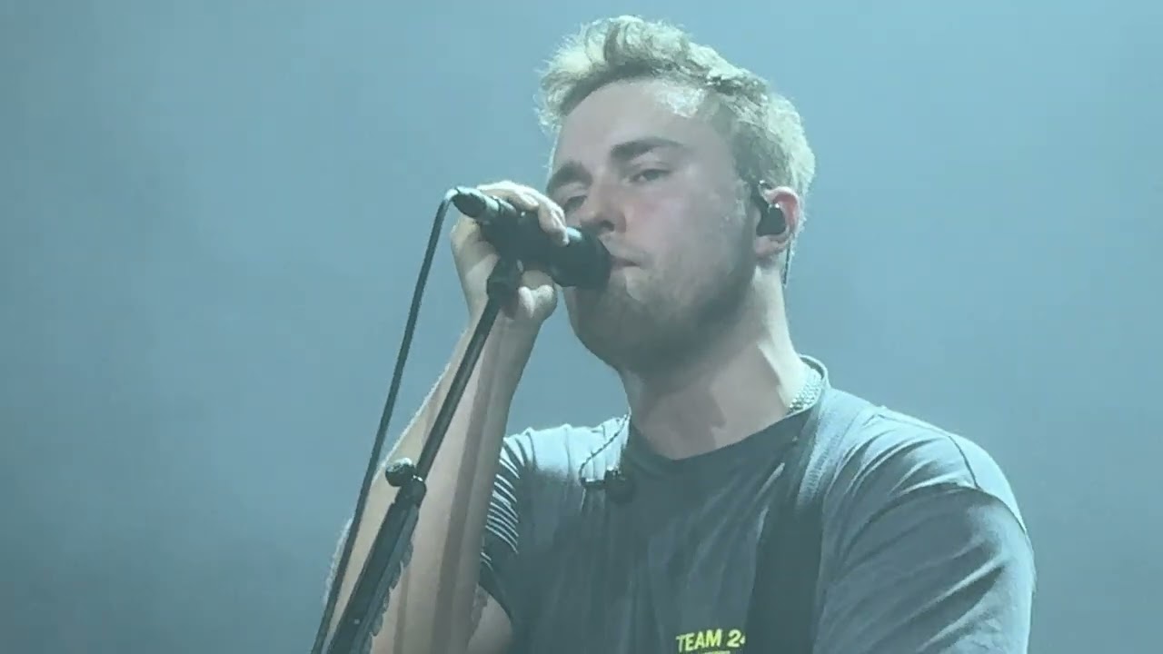 Sam Fender.  People Watching  : Coachella 2025  Mojave, April 12th
