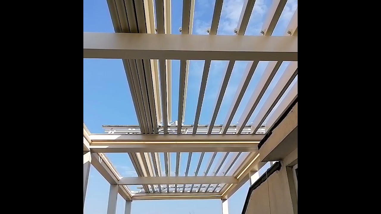 Video funzionamento pergola bioclimatica orientabile ad impacchettamento 260P
