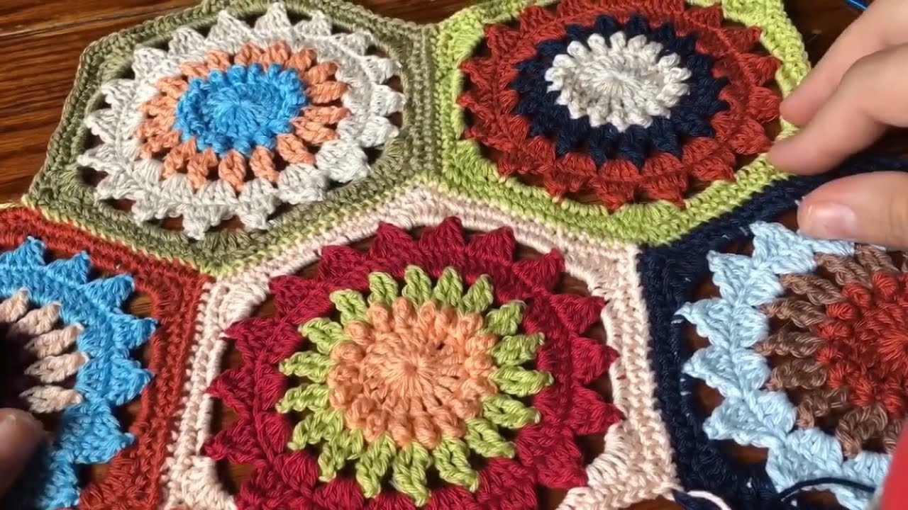 Whip Stitch Join for Hexagons - tutorial joining method motifs easy crochet join use your hook