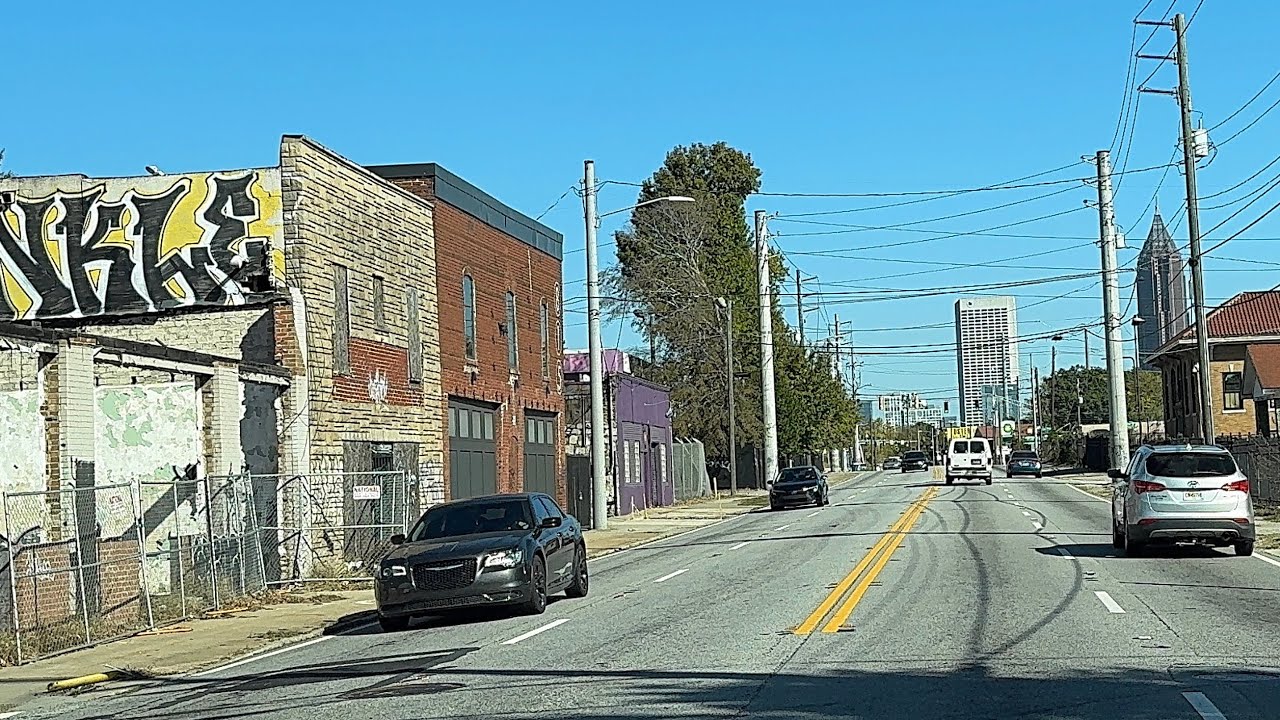 Drive From Bankhead Hoods To Buckhead Suburbs In Atlanta Georgia