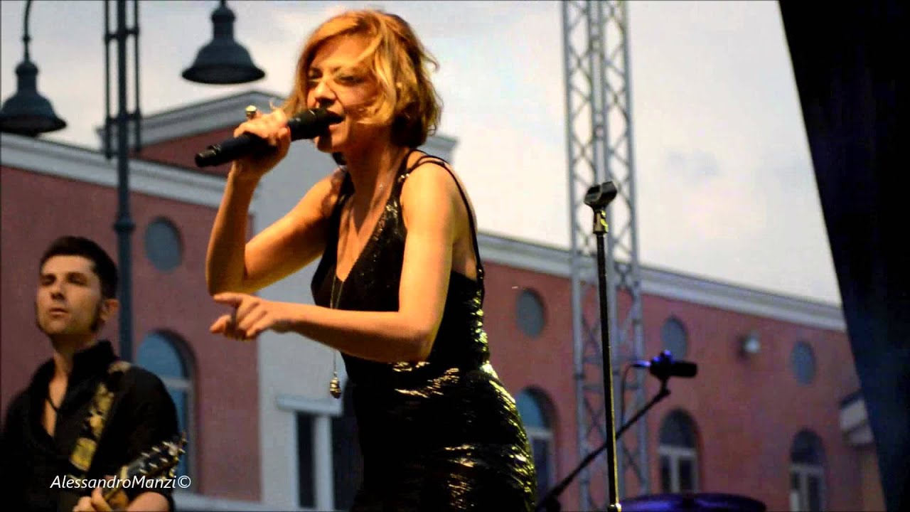 IRENE GRANDI - C'EST LA VIE @ Live Mantova 27.6.2015