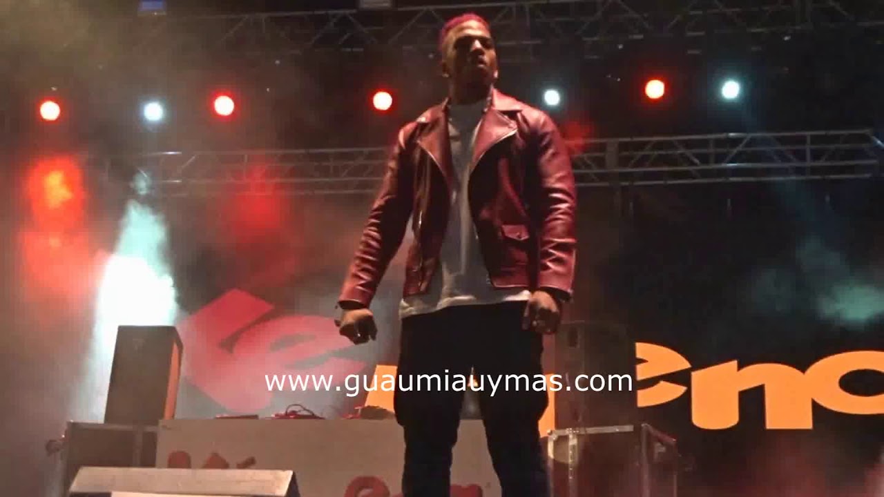 Chris Viz cantando Salvaje y DiaVla en Leganés ( Madrid )