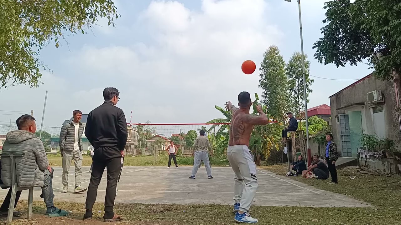 Anh em Du Kỳ thắng Bàn Út