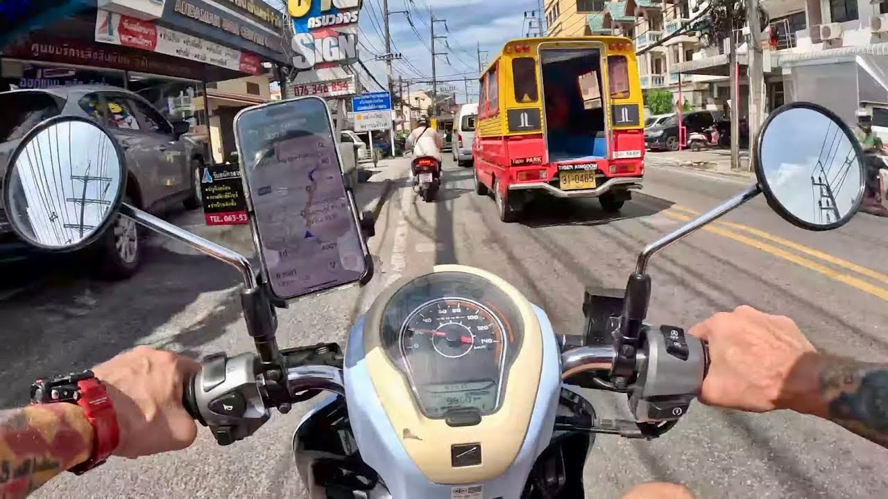 [4K] 🇹🇭 Phuket Scooter Driving to Patong Beach  - Thailand