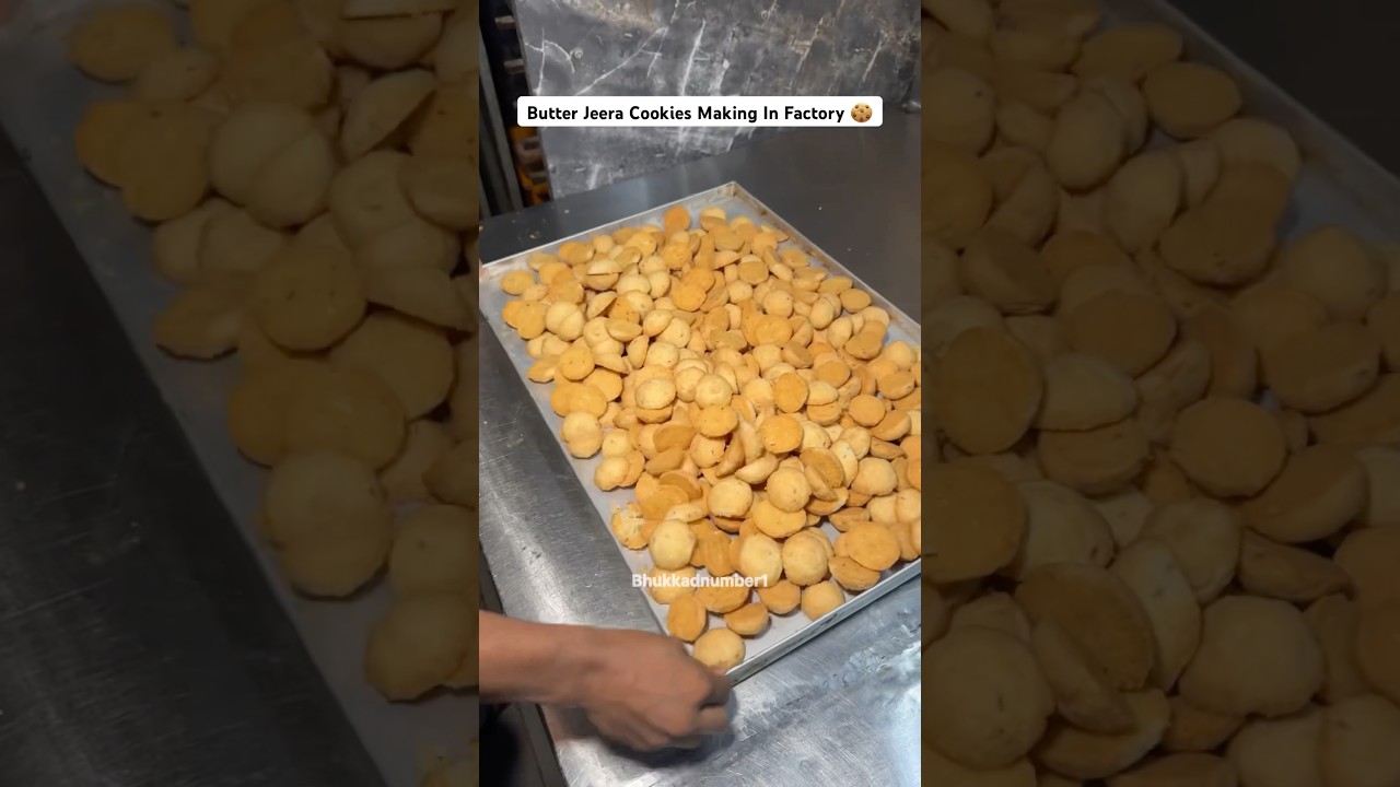 Butter Jeera Cookies Making in Factory #ytshortsindia #youtubeshortsindia #bakery #surat