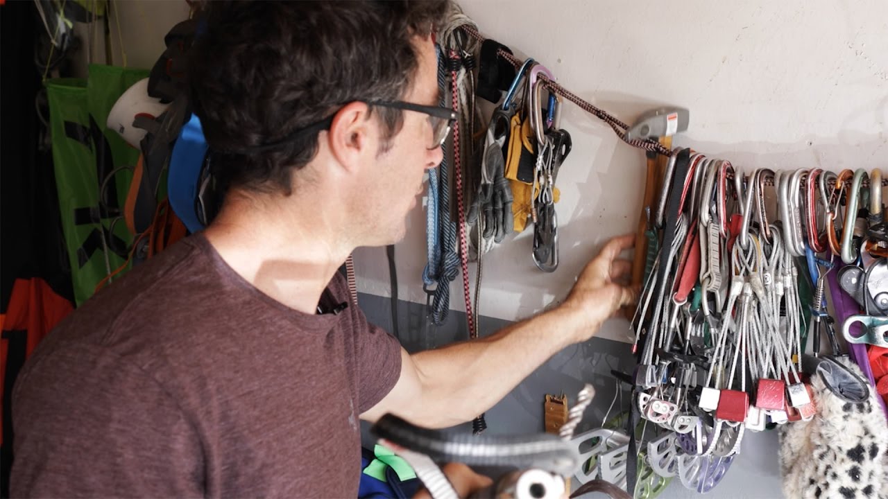 Взгляд внутрь сарая Сидара Райта