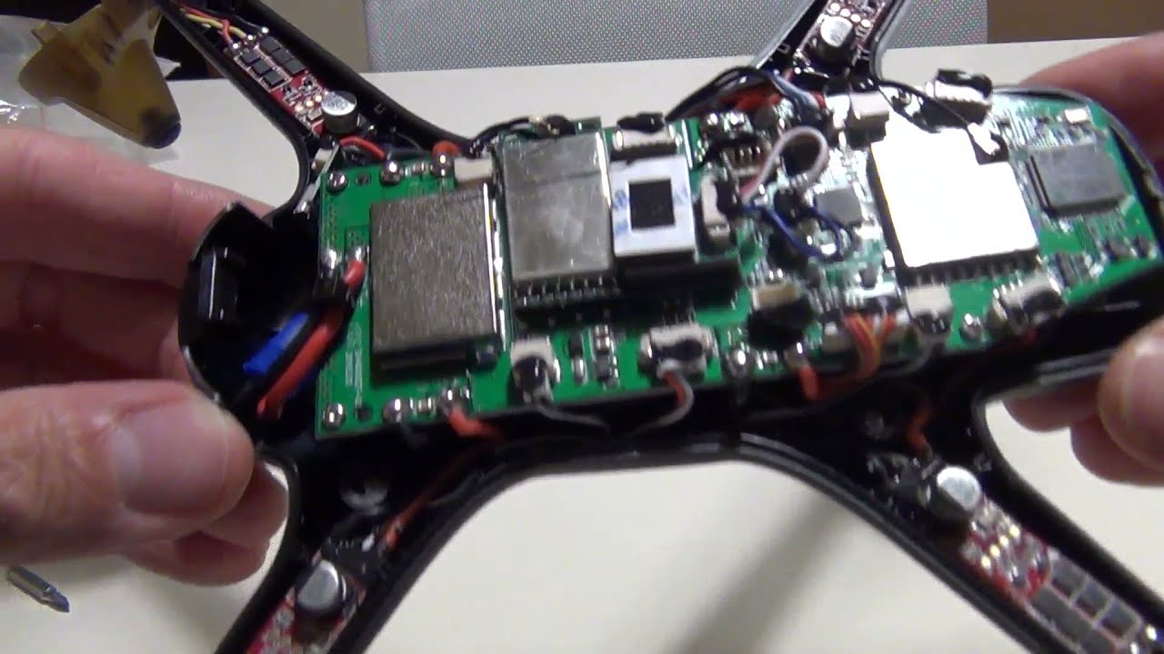 Hubsan H501S H501SS H501A bodyshell disassembling - GPS and COMPASS shielding: smontare guscio