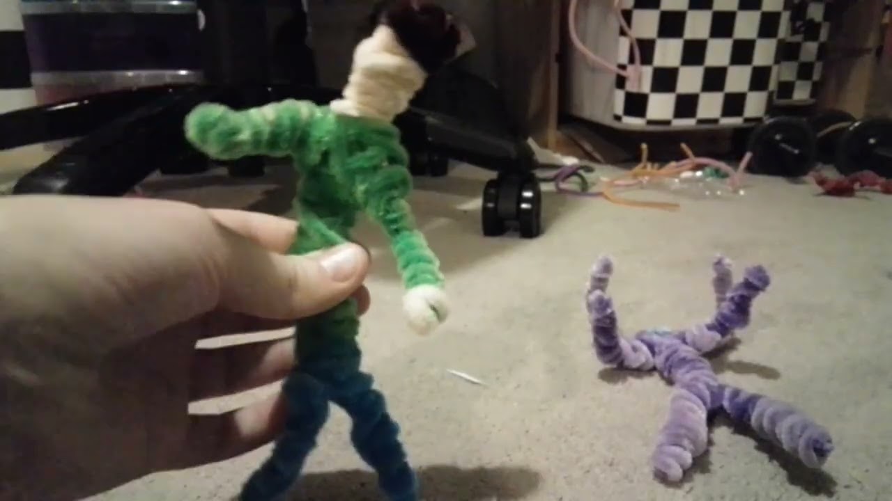 REVIEWING ALL MY PIPE CLEANER ACTION FIGURES!!!!!!!!!!!