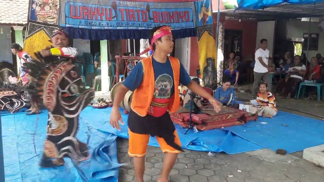 Jaran eblek Rois kembali ber ulah.. lurr  :)