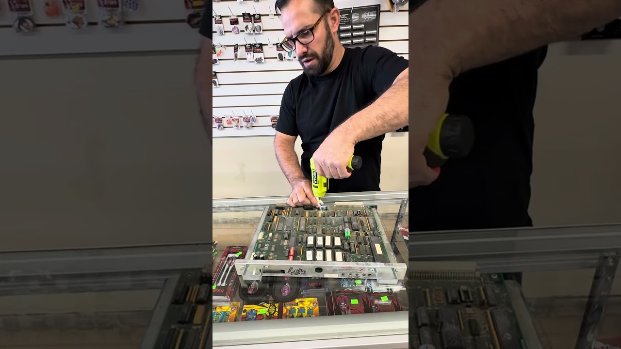 How to change a battery on a slot machine. Bally 5500 pro, and clear a 81 code @Joetheslotdoc