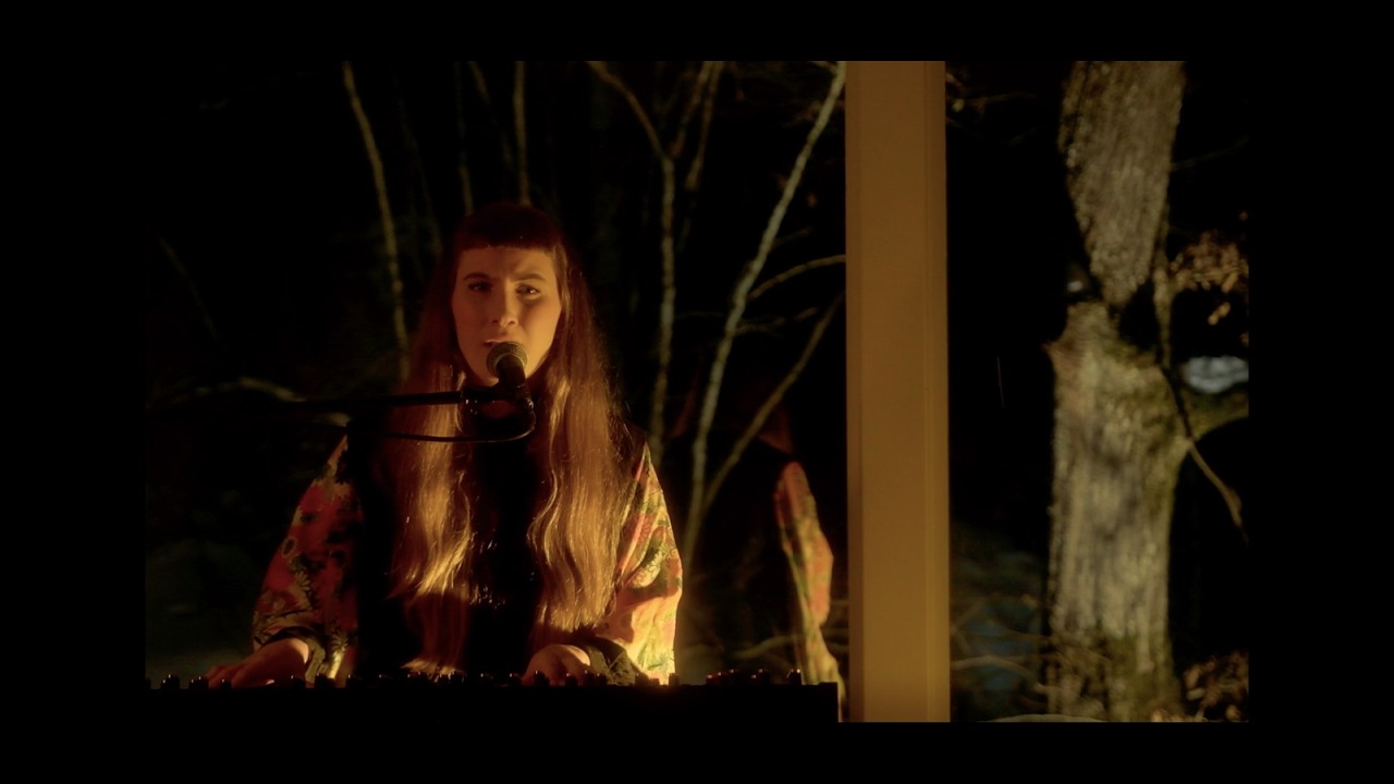 Synne Sanden - Flesh (live music video)