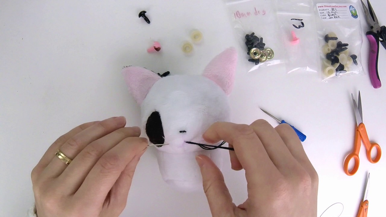 How to make plush: Easily hand embroider a mouth and hide knots