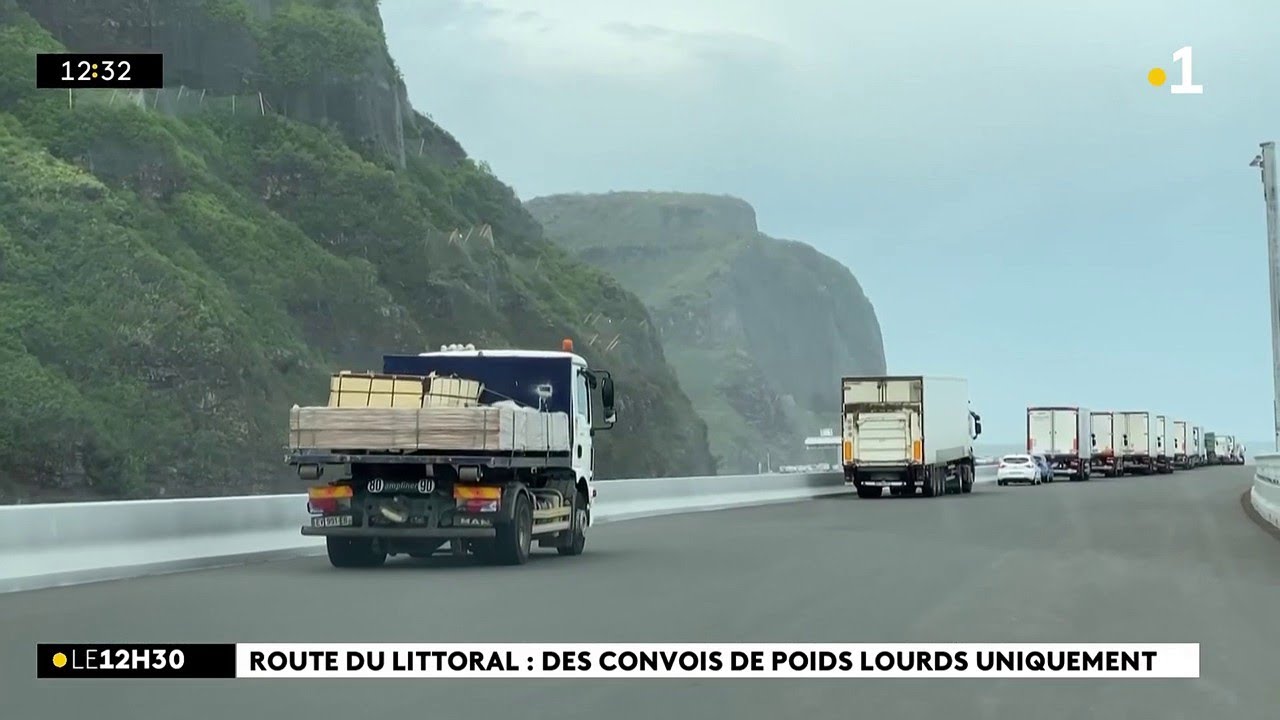 La Route du Littoral reste fermée, des convois de poids-lourds sont organisés ce samedi.