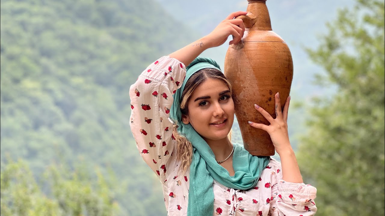 Prepare fresh animal butter from local yogurt