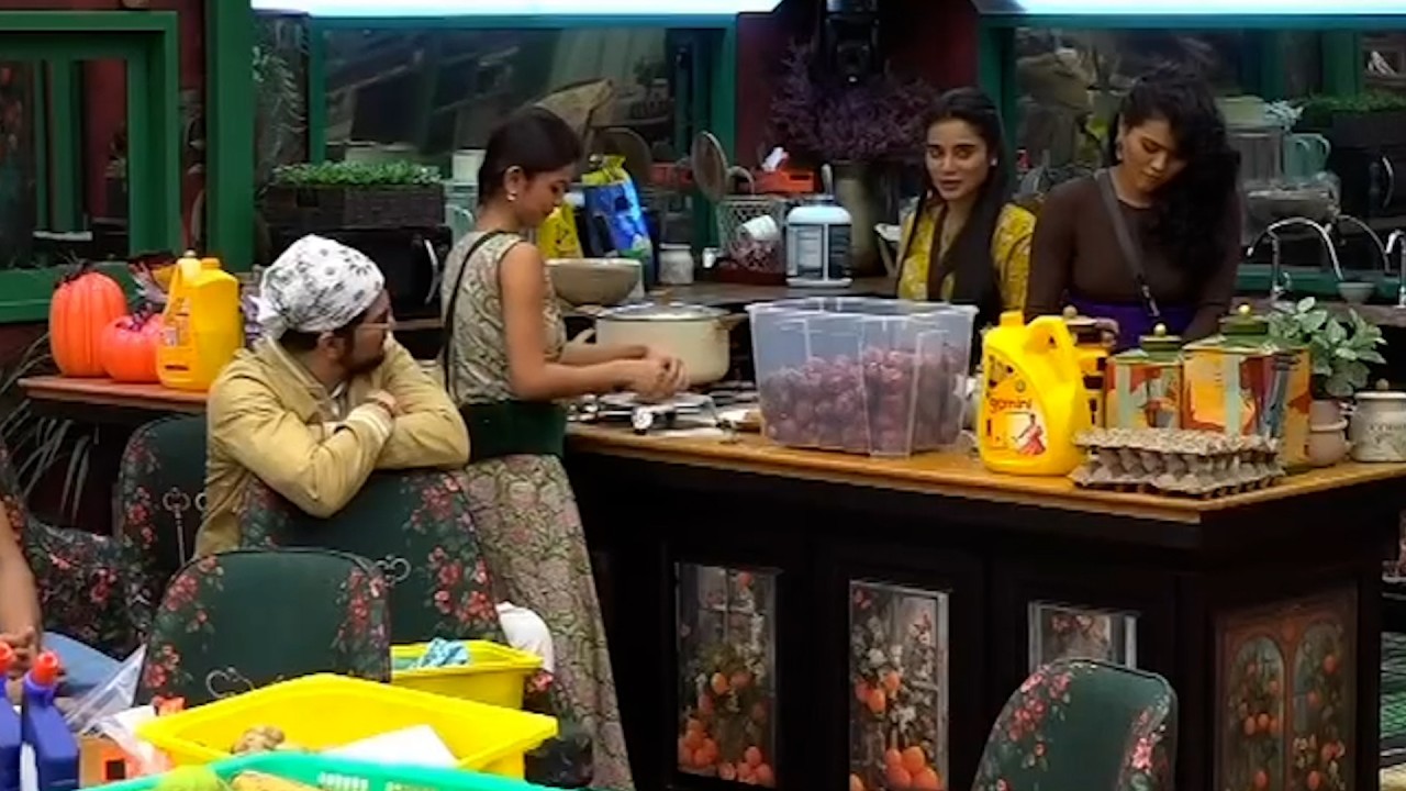 bigg boss marathi 6 : new promo - किचनच्या कामावरुन बिग बॉसने केली अनुश्री, तन्वी आणि रुचिताची गंमत