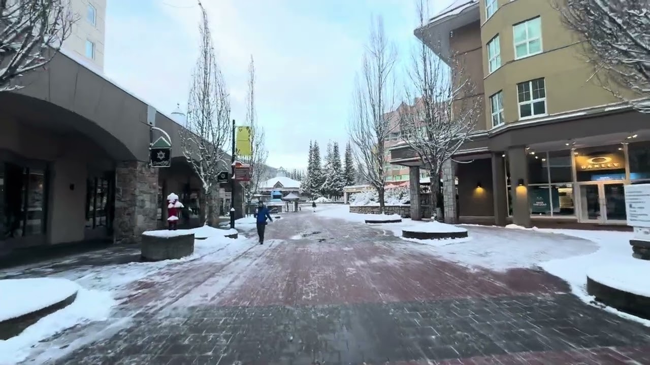 Whistler, Canada &ldquo;Upper Village&rdquo; Walk through. 