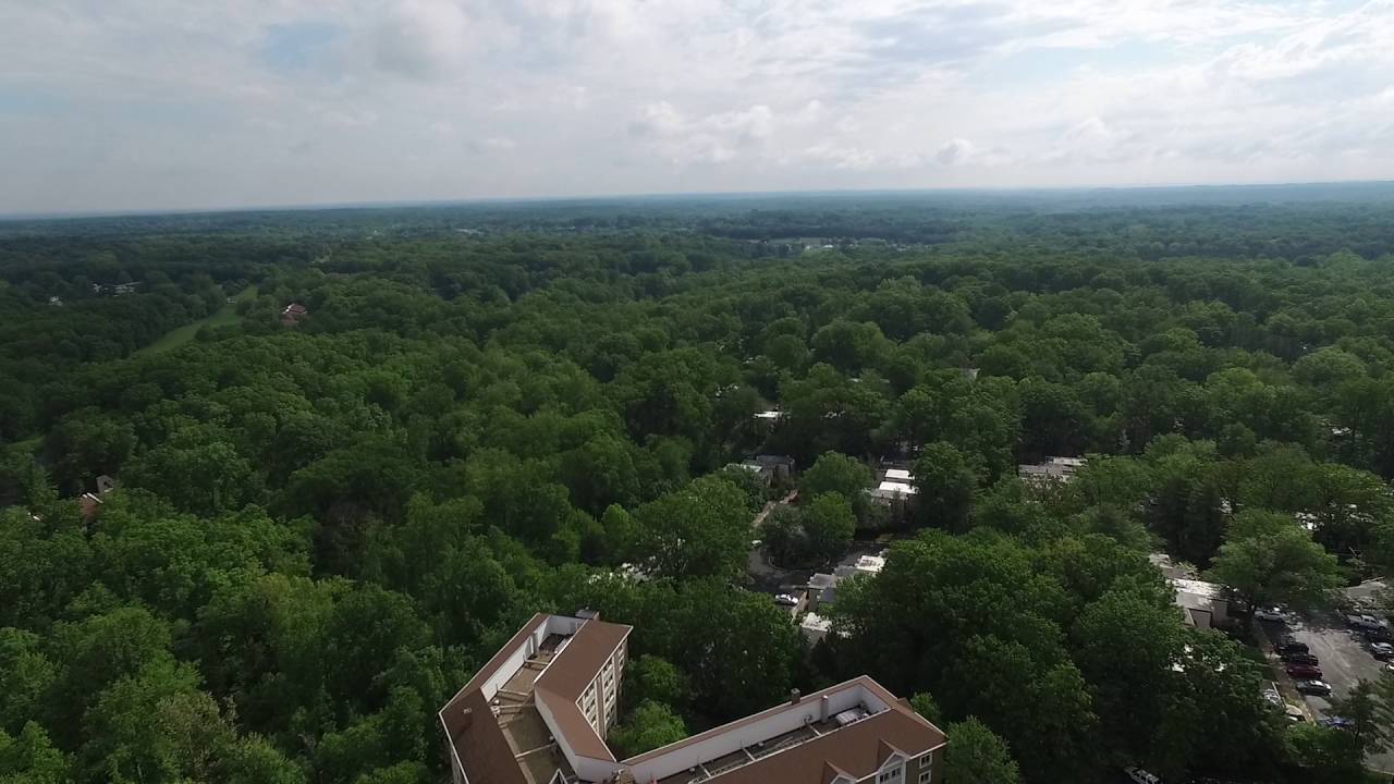 Drone fly over - Lake Fairfax and Reston VA