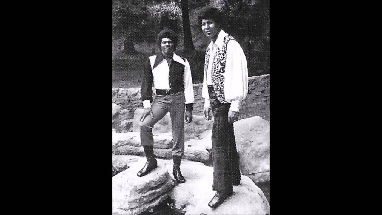 The Turn Arounds stay away  (1966)