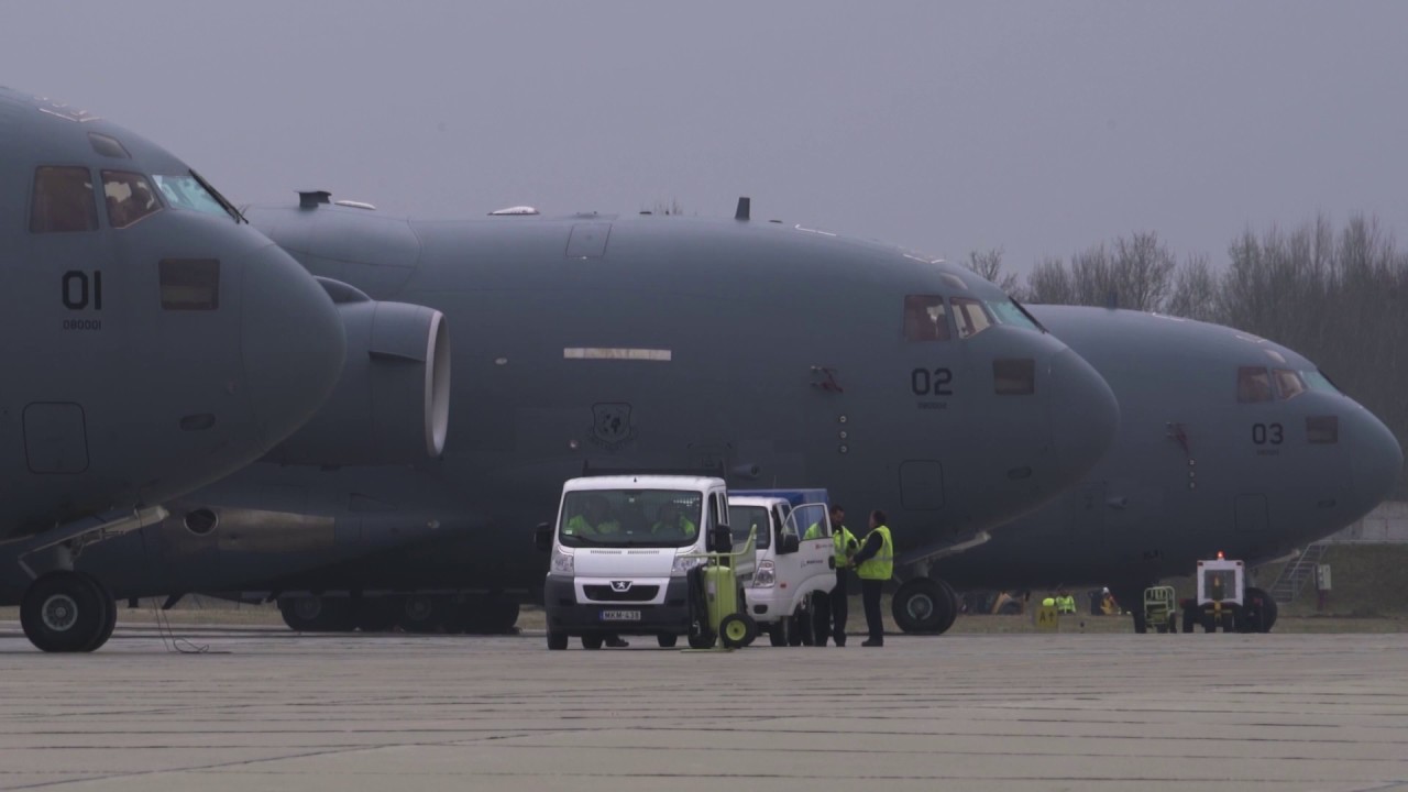 P&aacute;pa Air Base, Hungary: Partner Airlift