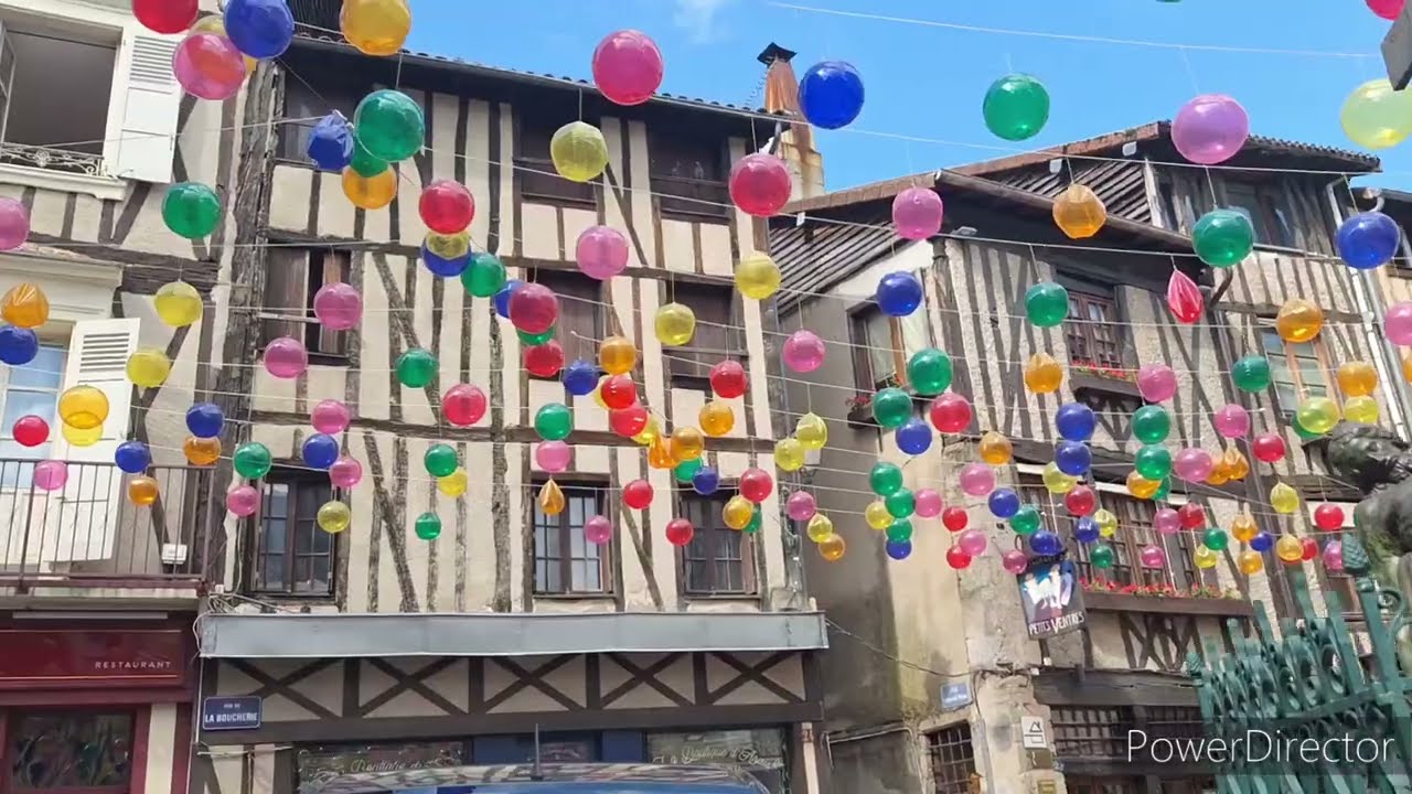 Limoges : France 🇨🇵 visite centre-ville, juin 2024