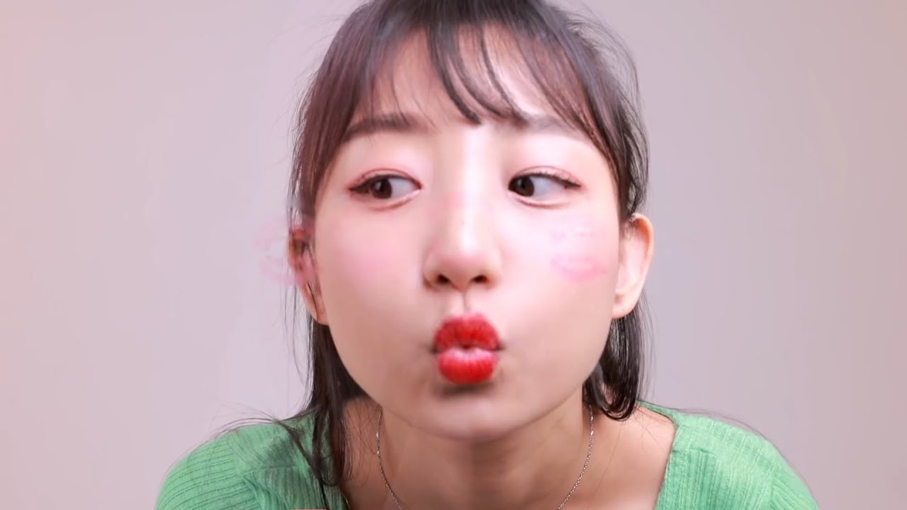 [ASMR]💄립스틱으로 낙서하고 뽀뽀하기💋나의 뽀뽀를 받아랏
