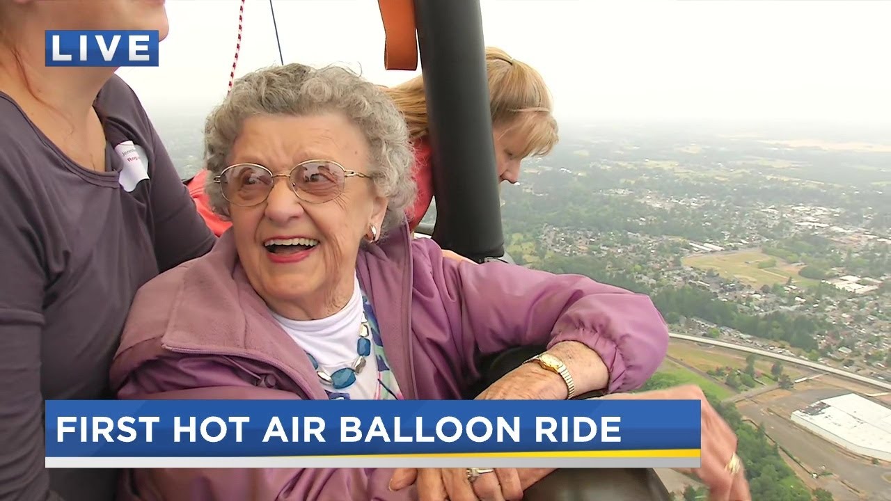 Gladstone woman, a 90-year-old double amputee, checks hot air balloon ride off her bucket list