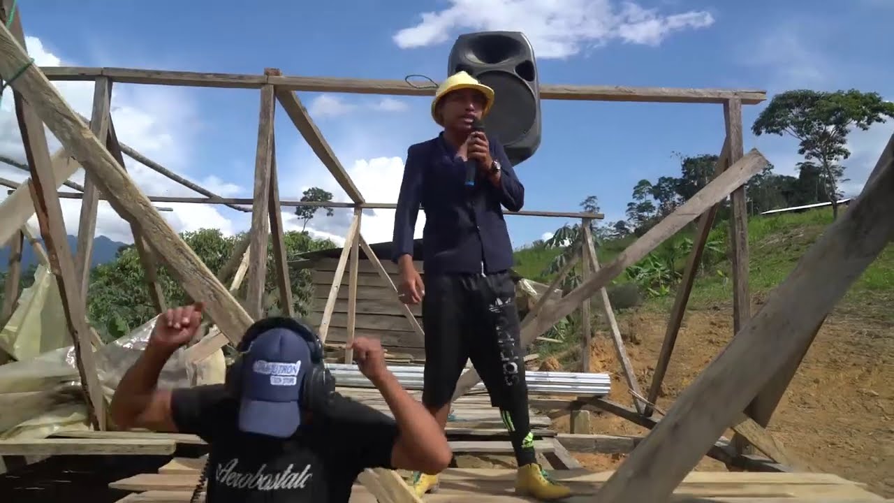 Así es como festejamos las fiestas en mi Ecuador Querido!
