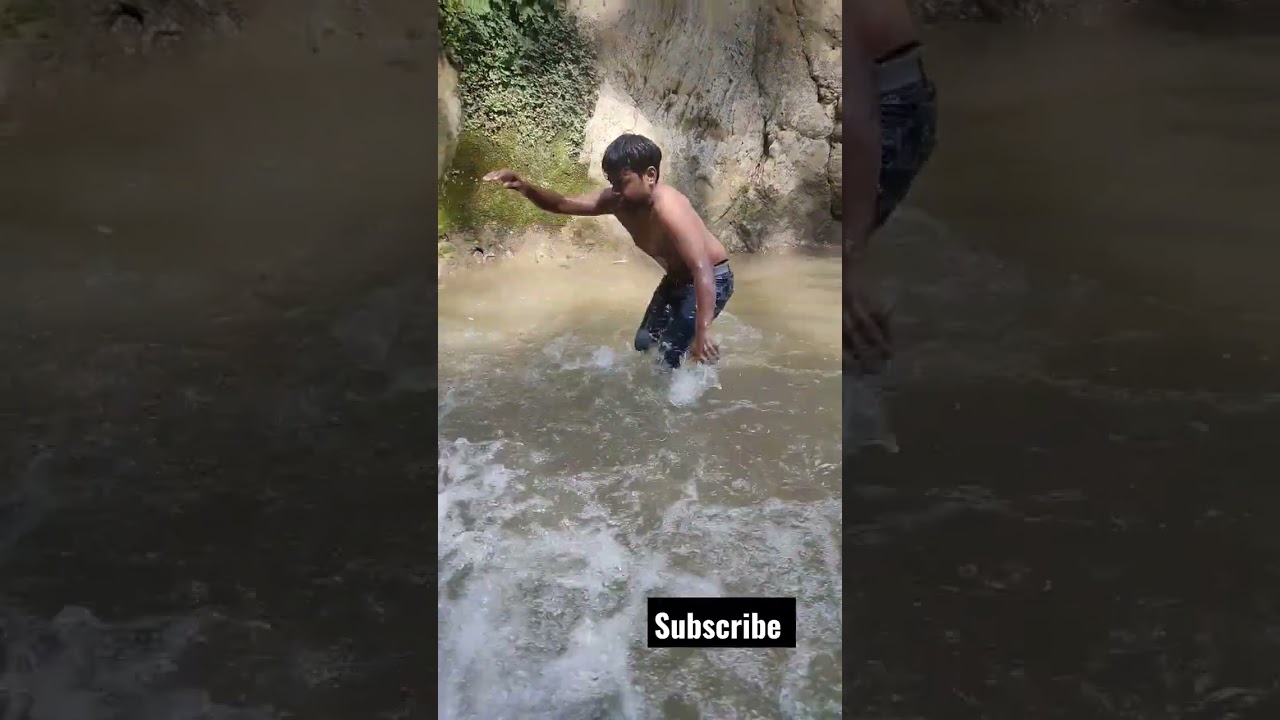 4 baar gir gaya ye laudu #vlog #funny #memes #dankmemes #desi #friends #funnymemes #trend