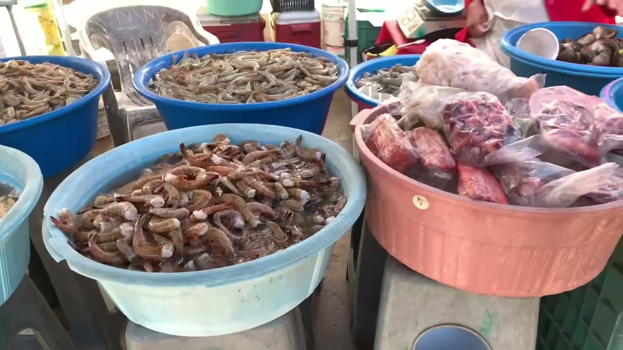 Las changueras en Mazatlan donde encuentras camarón y mariscos frescos para preparar al gusto