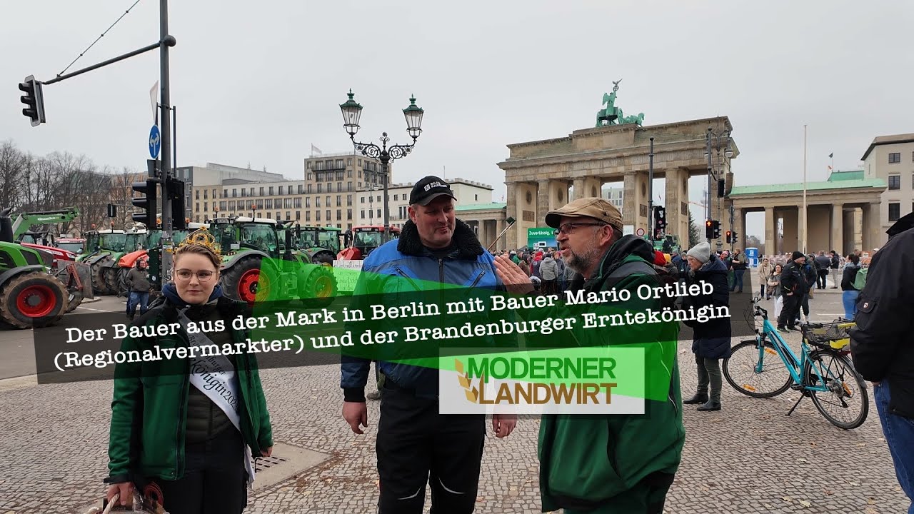Der Bauer aus der Mark in Berlin mit Bauer Ortlieb (Regionalvermarkter) & Brandenburger Erntekönigin