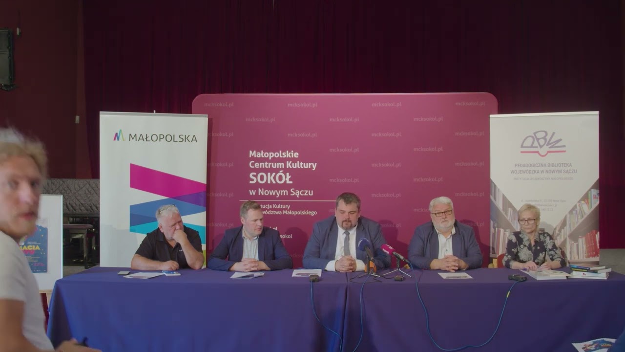 Konferencja prasowa dotycząca Ogólnopolskiego Konkursu Plastycznego MAGIA LOTU; MCK Sokół, Nowy Sącz