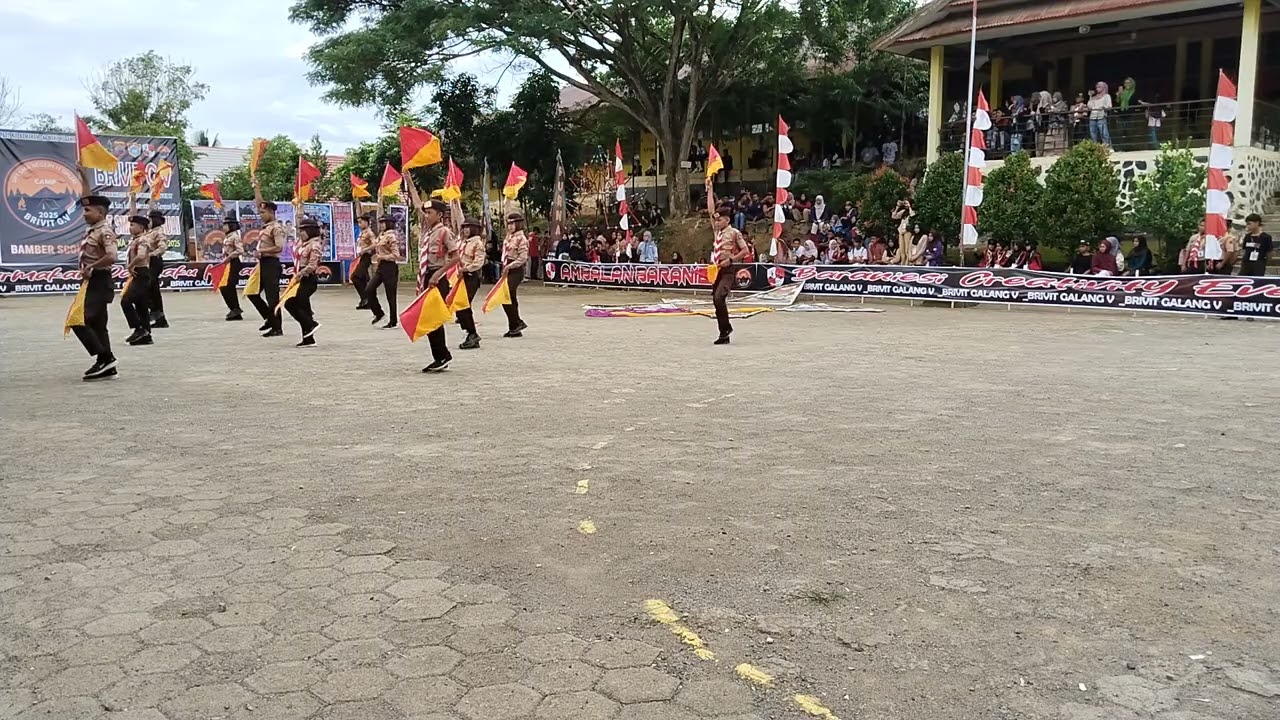 PARADE SMAPHORE DANCE (MTS DARUSSALAM PATALASSANG) BRIVIT G.V
