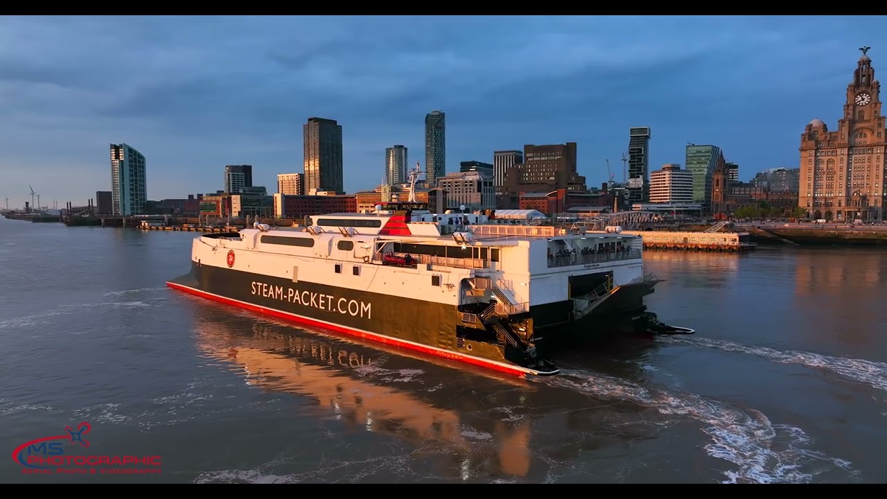 Isle Of Man , Steam Packet Manannan departing liverpool