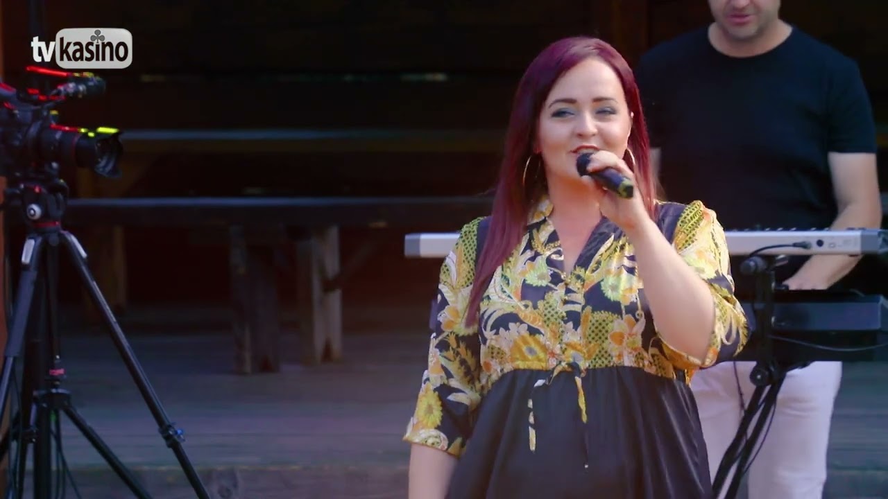 Duet: Čo si, chlapče môj / Padá rosička