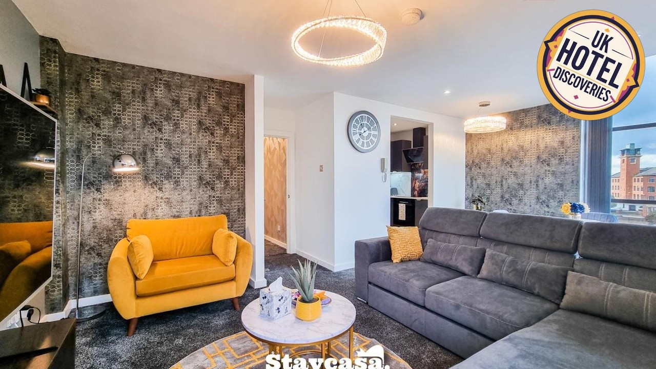 Luxury Deansgate Apt Canal View & Free Parking | Manchester, United Kingdom | Hotel Review 🏨