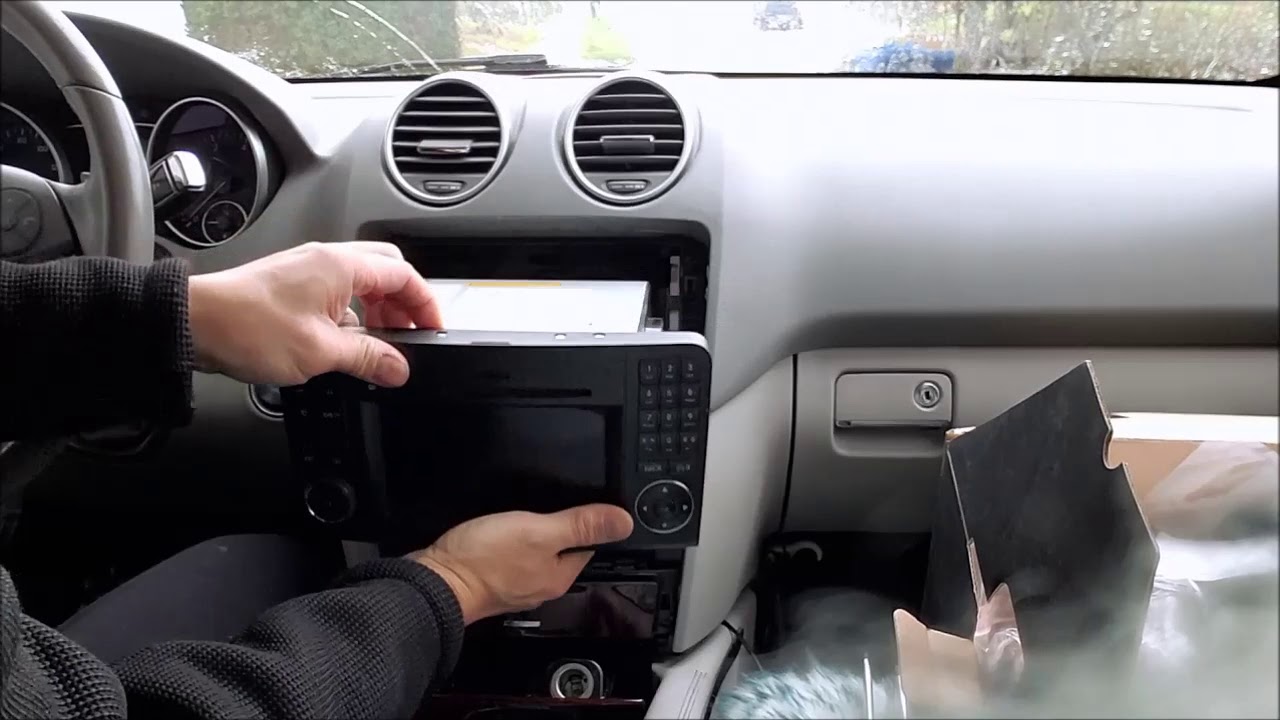 Unboxing and install for a 2009 Mercedes W164 ML 550 Android 9.0 Toopai head unit
