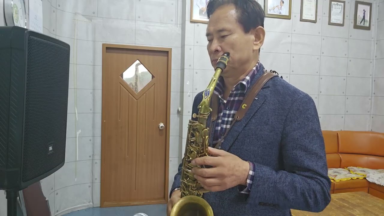 울면서 후회하네/주현미 #이흥범색소폰