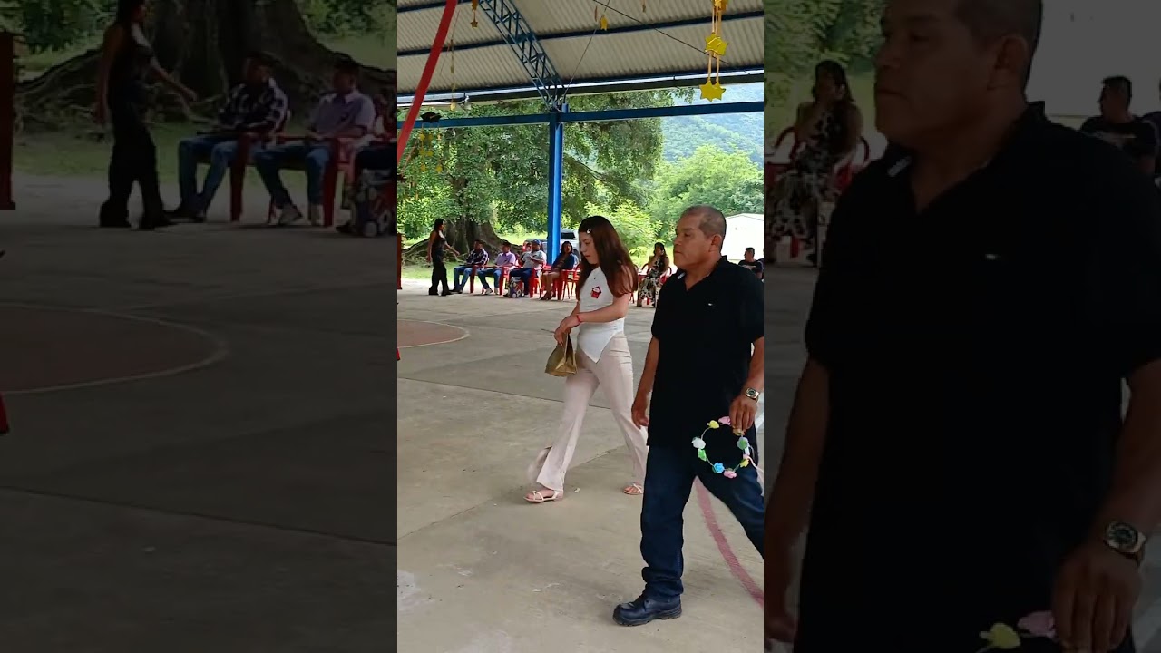 Graduación dela telesecundaria de zacatlan XOCHIATIPAN Hgo(entrega de certificados)