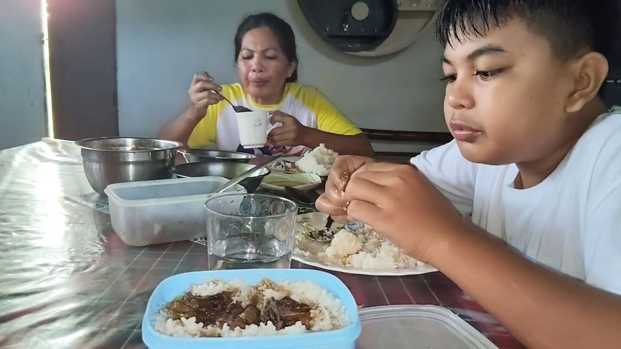 NAGLAKAD PAPUNTANG SCHOOL SILA CAYCAY/LATE UPLOAD.