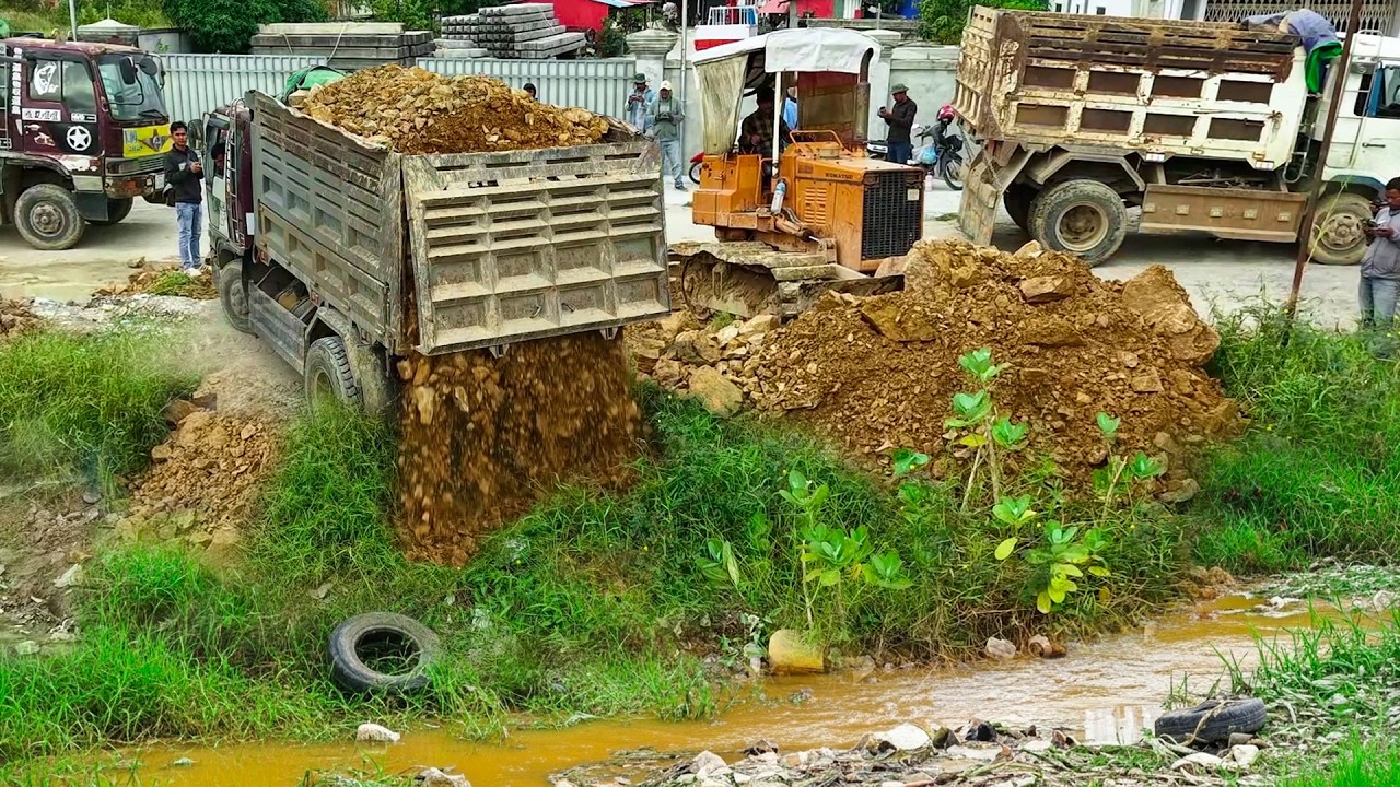 Starting a New Project! KOMATSU D20 Dozer & 5T Dump Truck Fill the Pond with Soil