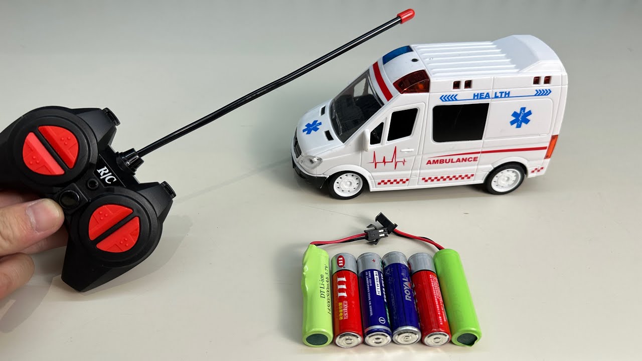 Unboxing RC medical ambulance, urban RC transport truck, RC beetle model crawler, RC 1:22 racing car