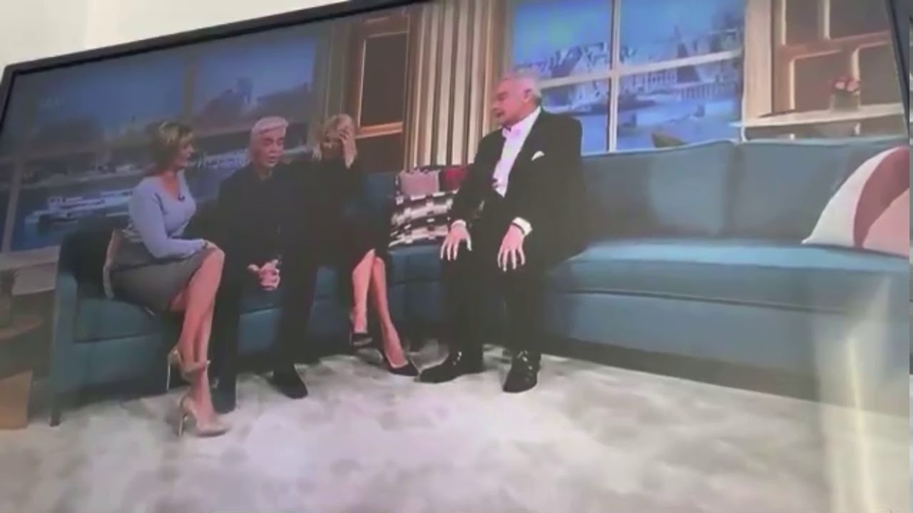 Phillip schofield comes out as gay this morning