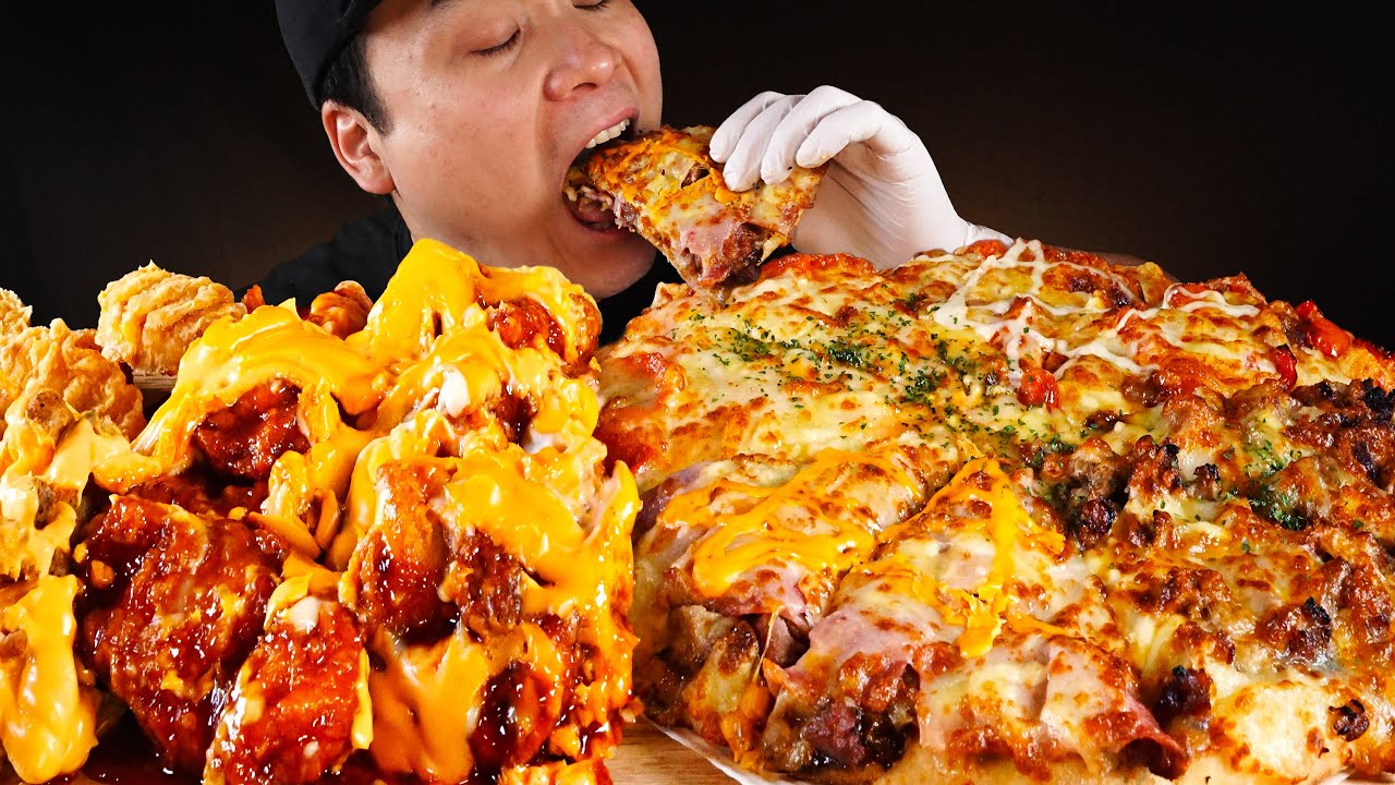 맘스피자 와우미트피자와 치킨 먹방~!! 리얼사운드 ASMR social eating Mukbang(Eating Show)