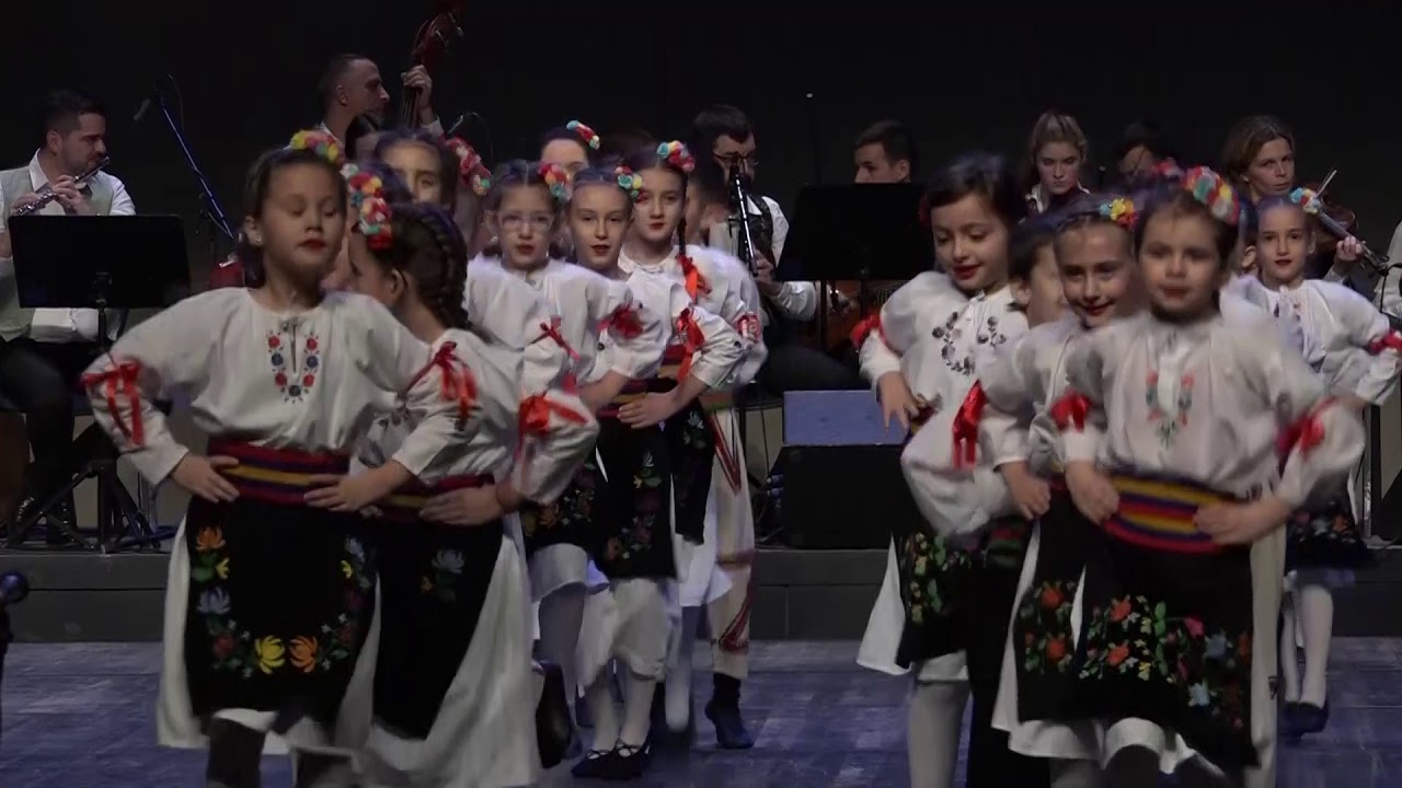 Pošla Rumena - škola folklora