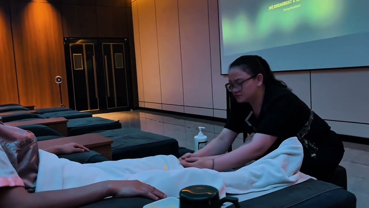 Reflexology and body massage