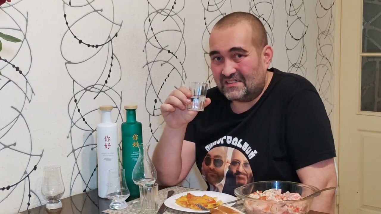 Нихао. Приветствие по-питерски! Мандарин VS Яблоко, мёд!!