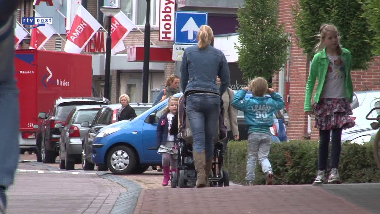 Te weinig blauw op straat: Overijssel komt honderd wijkagenten tekort