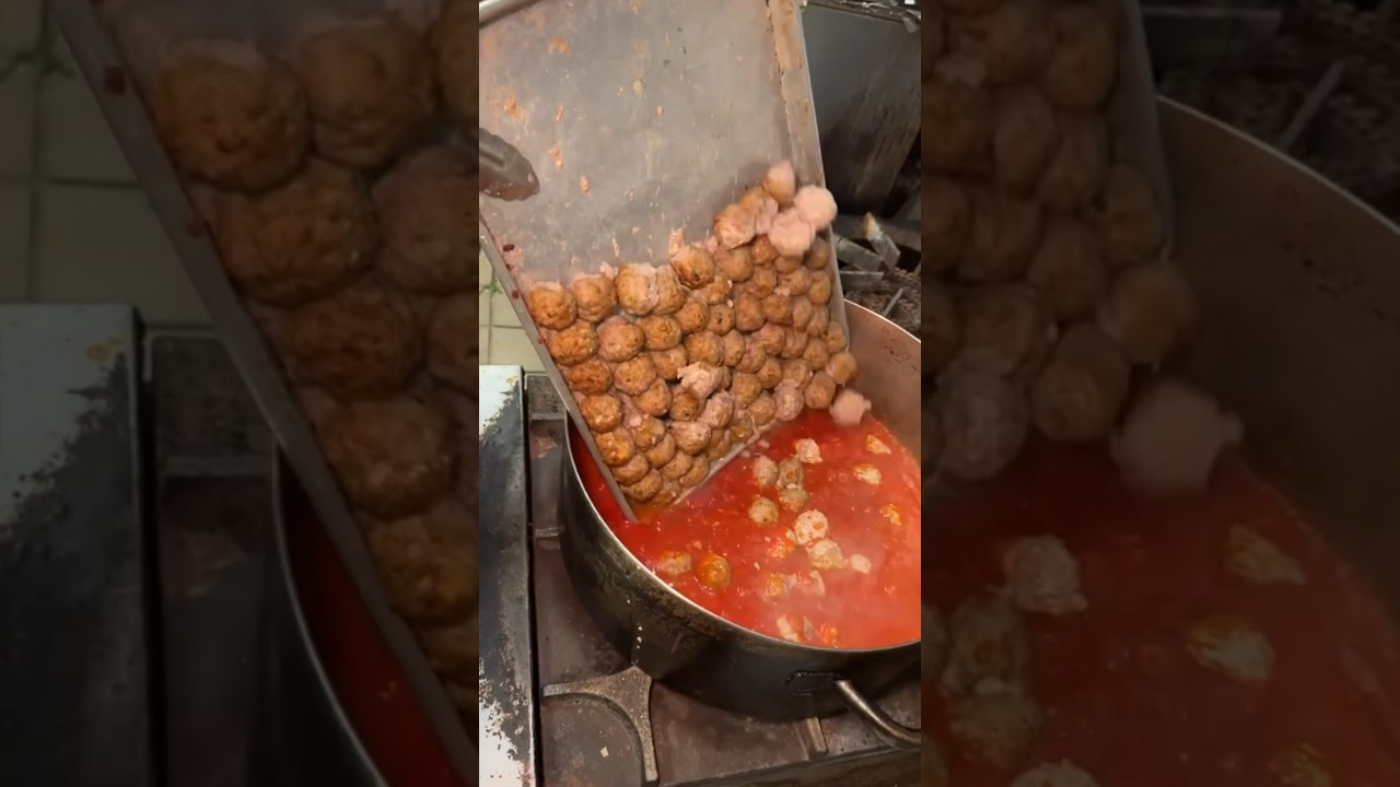 The SPAGHETTI & MEATBALLS made from scratch at Mark&rsquo;s Off Madison in NYC! 🍝👌🤤 #DEVOURPOWER