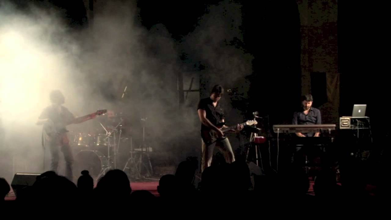 Motherphonic - People Gotta Move (G.Vannelli)