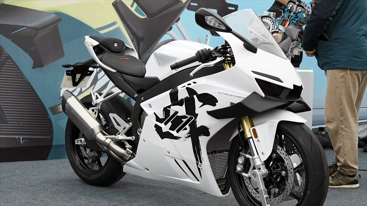 3-cylinder 150hp supersport bike, ZXJC 820RR Fight 299 prototype
